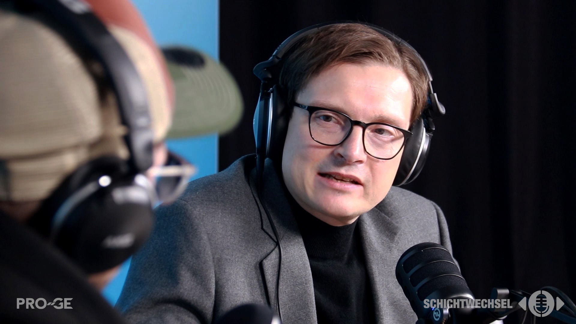 Interview-Situation in Tonstudio